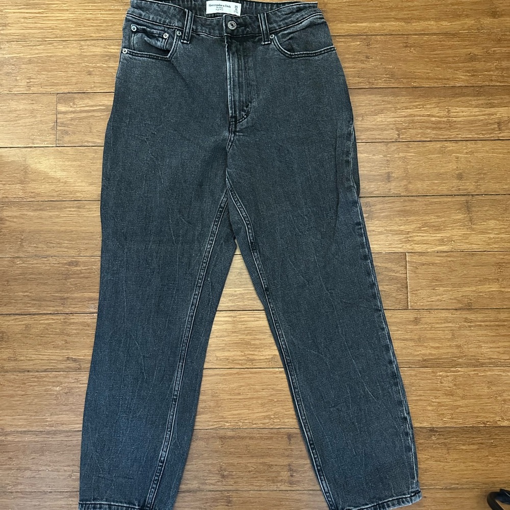 abercrombie jeans mom jeans curve love